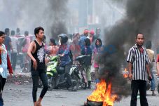 Sutomo Mencekam 10 JAM