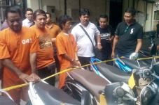Curi Motor Bos, Satpam...