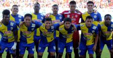 Arema Percepat Selesaikan...