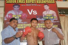 Promosi Tinju Amatir...