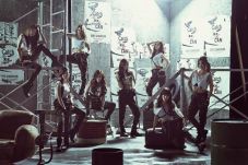 SNSD Tampil Seksi di...