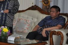 Ini Kronologi Adu Jotos...