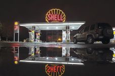 Royal Dutch Shell Akuisisi...