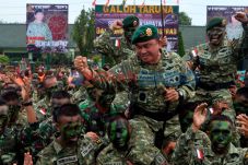 Anggota TNI Diimbau...