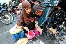 Diajarkan Susahnya Mencari...