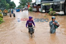 Banjir Bandang Terjang...