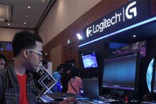 Kerja Sama Logitech...