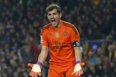 Bintang Santo Iker Bersinar...