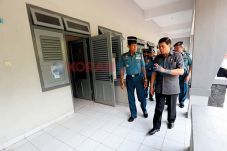 Jokowi Dirikan Akademi...