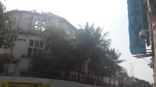 Gedung Perusahaan Asuransi...