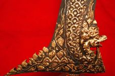 Kisah Nagasasra, Keris...