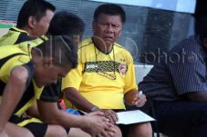 Dua Pelatih Sama-Sama...