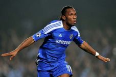 Lawan QPR, Mourinho...