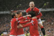 MU Gulung Man City 4-2,...