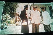 Garin Gelar Nonton Bareng