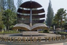 Tatap Muka Tetap Diperlukan