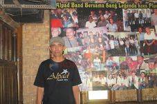 Eksis Lestarikan Lagu-Lagu...