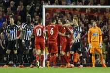 Pecundangi Newcastle,...