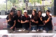 Tujuh Women on Wheels...