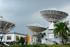 Indosat Dukung KAA Lewat...