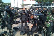 Disaksikan Jokowi, Personel...
