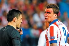 Suarez Gugat Penugasan...