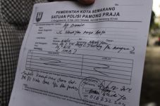 Dipermainkan Urus Izin...
