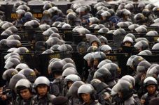 Antisipasi Bonek, KLB...
