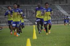 Persegres Nikmati Liburan...