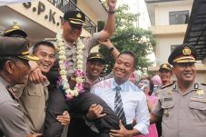Terima Kasih Djihartono,...