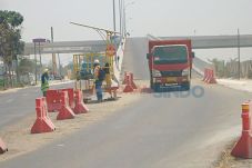 Jembatan Layang Blok...