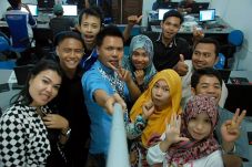 Ulama Sebut Foto Selfie...