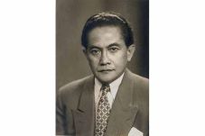 Sunario Sastrowardoyo,...
