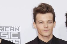Louis Tomlinson Bikin...