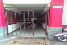 Ketakutan, Penghuni...