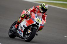Taklukan Rossi, Ducati...