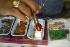 Batu Red Brown Pacitan...