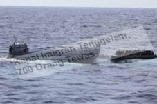 Kapal Imigran Tenggelam,...