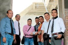 Gedung Peradi untuk...