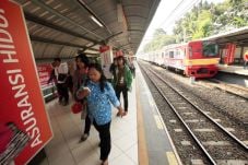 PT KAI Bangun Underpass...