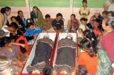 Bupati Minta Polisi...
