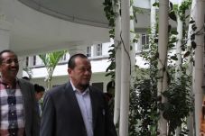 Ketum PSSI Temui Puan...