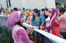 Ribuan Mahasiswi UPGRIS...