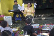 Wayang Jadi Media Belajar...