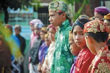 Dari Baca Puisi hingga...