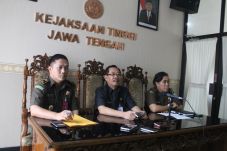 Kejati Jateng Tetapkan...