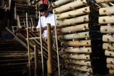 Angklung Kolosal Siap...