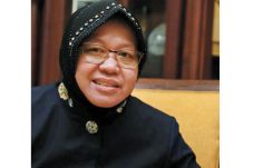 Risma Raih Penghargaan...