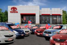 Di Semarak Toyota Bisa...