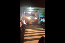 Brimob Bersenjata Lengkap...